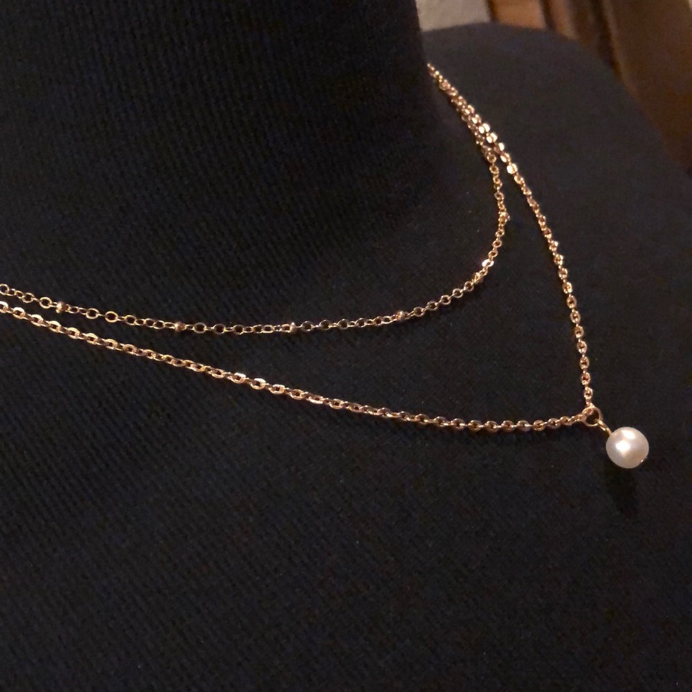 gold layered chain necklace - Picture 3 of 4